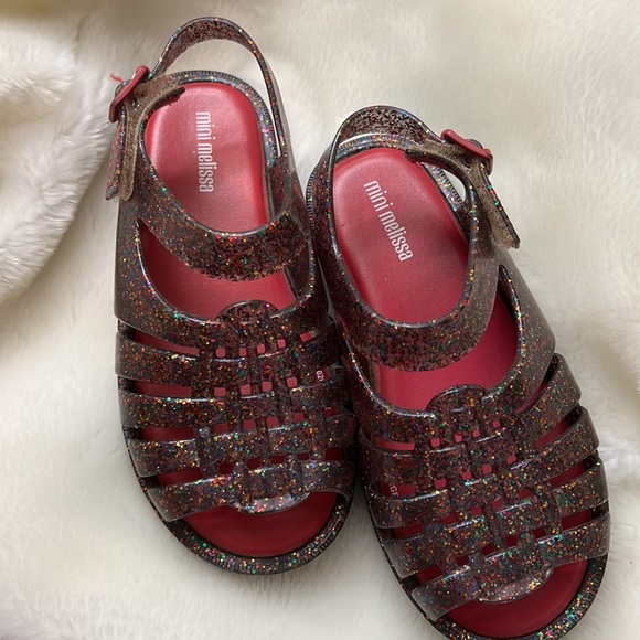 Mini Melissa - Picture 3 of 9